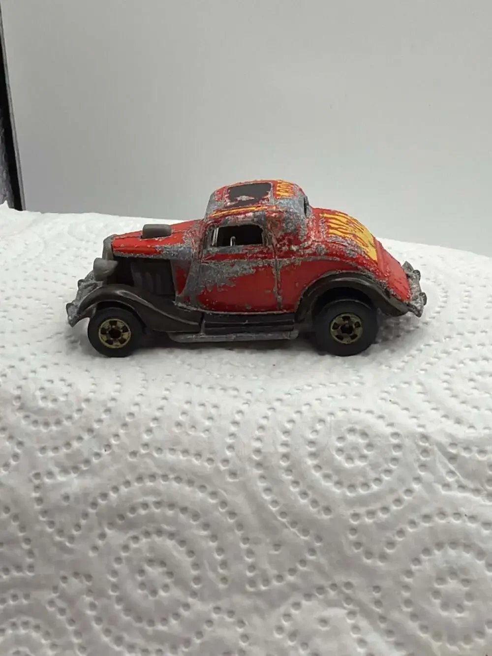 Vintage 1979 Hot Wheels Hi-Rakers 1934 Ford 3-Window Coupe Red Diecast Car